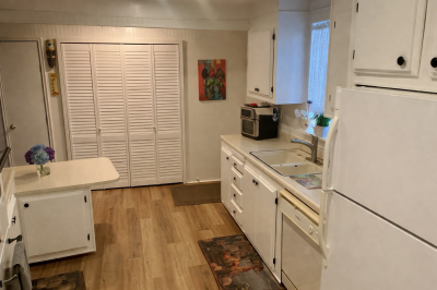 Photo 5 of 13 of home located at 15181 Van Buren Blvd #071 Riverside, CA 92504