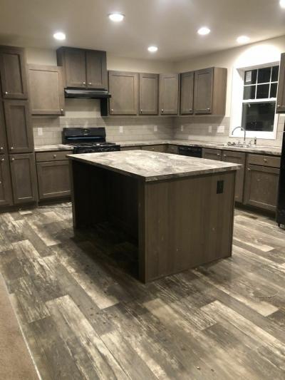 Mobile Home at 23505 Manor Rd. N Lot 139 New Boston, MI 48164