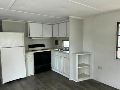 Photo 3 of 5 of home located at 10720 54th Avenue N, Lot 16 Saint Petersburg, FL 33708