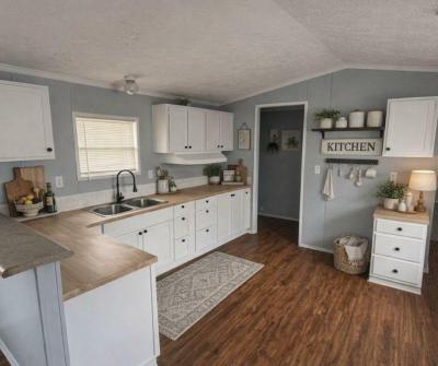 Photo 2 of 14 of home located at 803 S. Pasadena St. Indianapolis, IN 46219