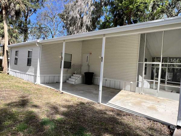 Photo 1 of 2 of home located at 2300 S. Nova Rd, Lot 19 South Daytona, FL 32119