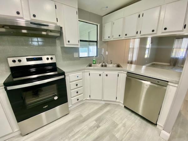 1983 Broo HS Mobile Home