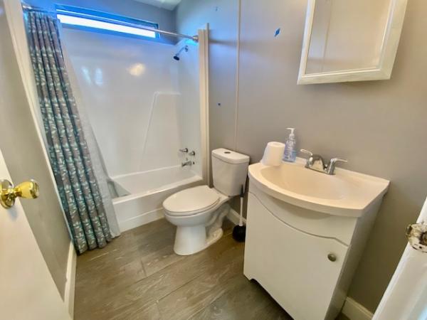 1983 Broo HS Mobile Home