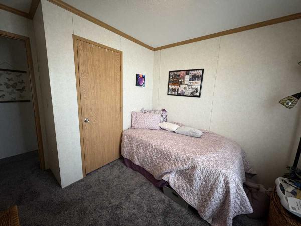 2009 Pine Grove Manufactured Home