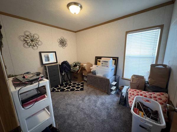 2009 Pine Grove Manufactured Home