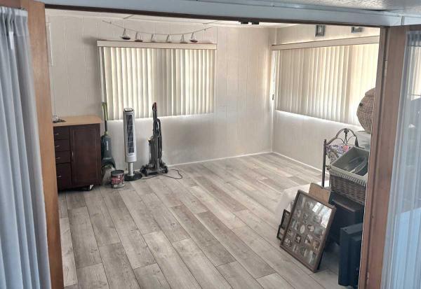 AGE 40+ PARK Mobile Home