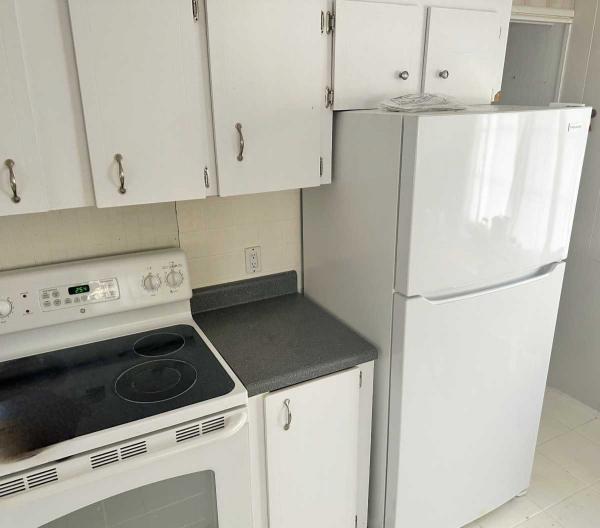 AGE 40+ PARK Mobile Home