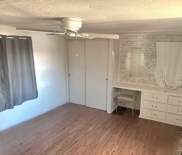 AGE 40+ PARK Mobile Home