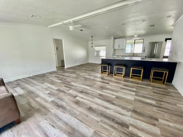 1986 Palm  HS Mobile Home