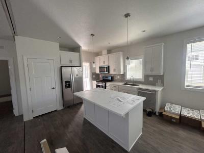 Photo 3 of 20 of home located at 3444 W Center Street # 4 Riverside, CA 92501