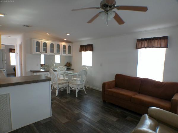 2013 Richwood 37B1A(3) PORCH Mobile Home