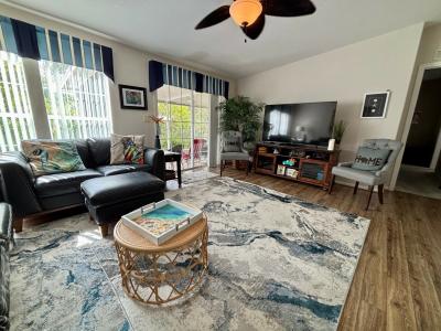 Photo 4 of 26 of home located at 3426 Hayes Bayou Drive Ruskin, FL 33570