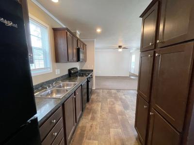 Photo 2 of 11 of home located at 4903 Uxton Ct Sterling Heights, MI 48310