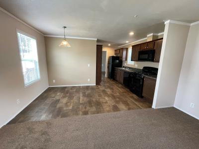 Photo 4 of 11 of home located at 4903 Uxton Ct Sterling Heights, MI 48310