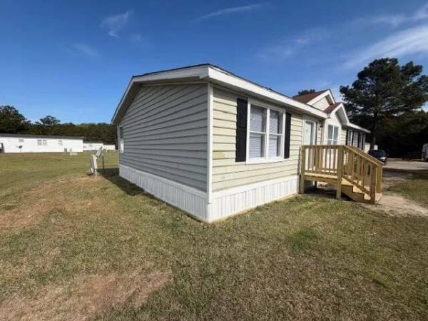 2001  Mobile Home For Sale
