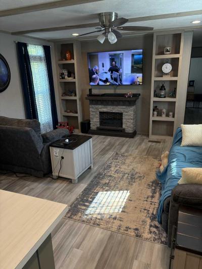 Photo 6 of 17 of home located at 501 Azalea Dr Maryville, TN 37804