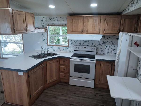 1998 Manufactured Home