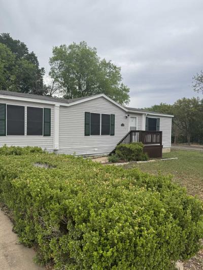 Photo 4 of 5 of home located at 2548 Sunny Hills Dr Austin, TX 78744