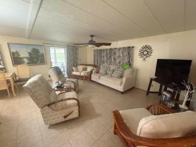 Photo 5 of 16 of home located at 3113 State Road 580, #207 Safety Harbor, FL 34695