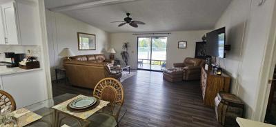 Photo 5 of 8 of home located at 16956 Silver Shores Ln Odessa, FL 33556