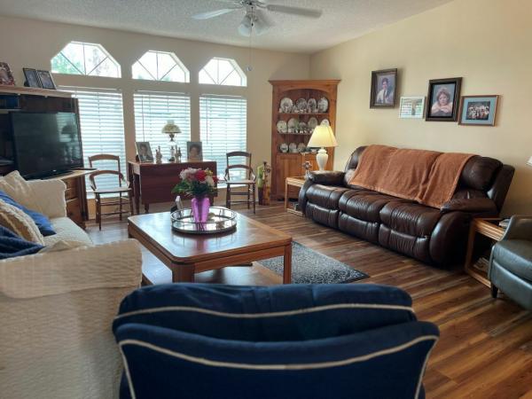 Photo 1 of 2 of home located at 1072 La Costa Lane #107 Winter Haven, FL 33881