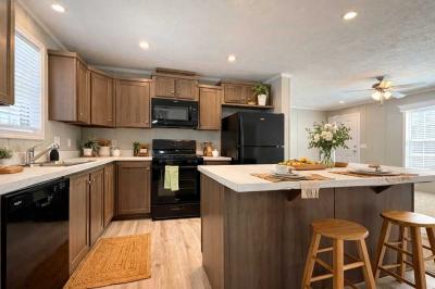 Photo 2 of 8 of home located at 172 Taylor Jackson, MI 49203