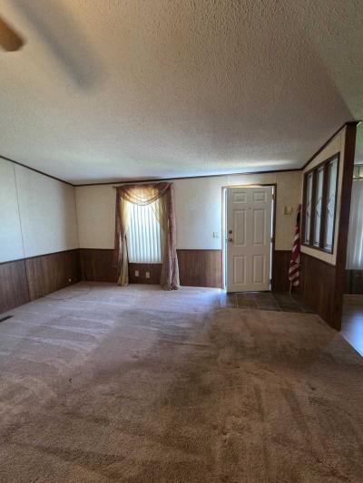 Photo 3 of 12 of home located at 538 Meadows Circle East Wixom, MI 48393