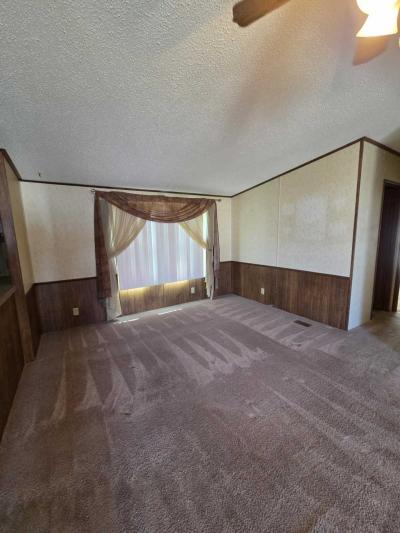 Photo 4 of 12 of home located at 538 Meadows Circle East Wixom, MI 48393