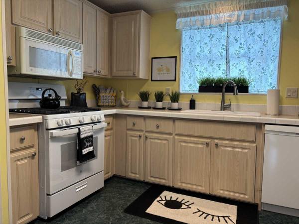 2000 Homes of Merit Mobile Home