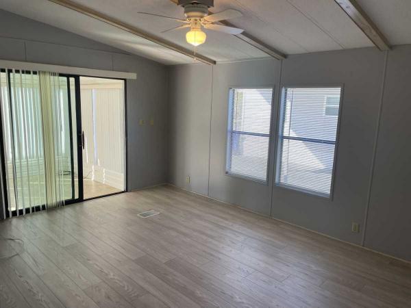 1984 Manufactured Home