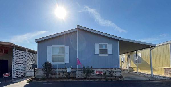 2001 Champion 3 Bedrooms Manufactured Home