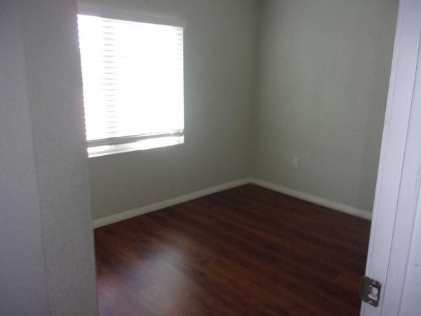 1993 Skyline Glen Haven Manufactured Home