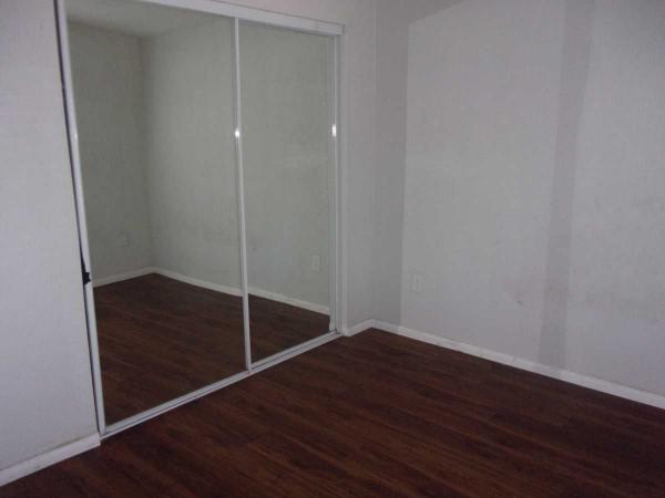 1993 Skyline Glen Haven Manufactured Home