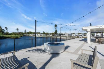 Photo 3 of 8 of home located at 338 Avocado St Bradenton, FL 34207