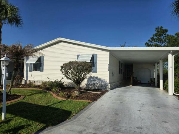 Photo 1 of 1 of home located at 1024 Carefree Parkway Sebring, FL 33872