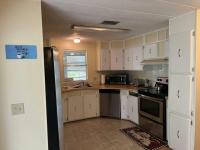 1981 HS Barrington Manufactured Home
