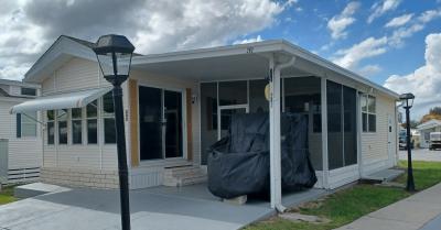 Photo 3 of 12 of home located at 37811 Chancey Rd. Zephyrhills, FL 33541