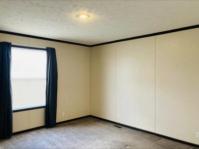 Photo 4 of 9 of home located at 1555 Featherwood Monroe, MI 48161