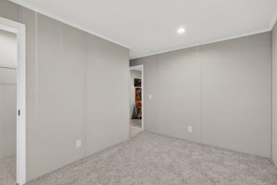 Photo 3 of 12 of home located at 4186 Knightsbridge Lane Jackson, MI 49201