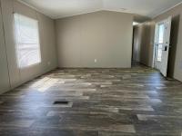 2005 American Homestar Corp Oak Creek Mobile Home