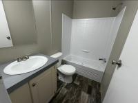 2005 American Homestar Corp Oak Creek Mobile Home