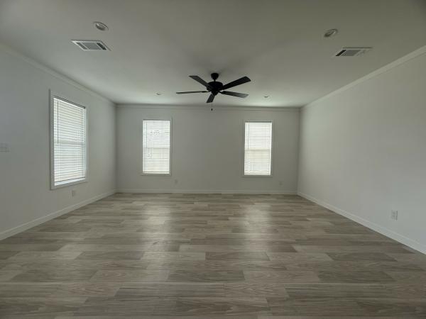 2026 CHAMPION/SKYLINE KEY LARGO #K1 2852H32G11 Mobile Home