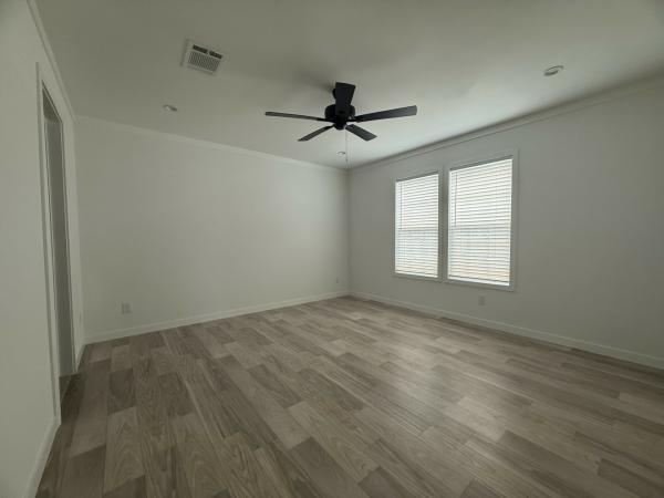 2026 CHAMPION/SKYLINE KEY LARGO #K1 2852H32G11 Mobile Home