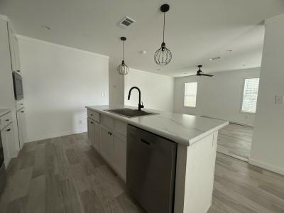 Photo 4 of 16 of home located at 5821 Chelsea Circle Lot 151 Sarasota, FL 34233