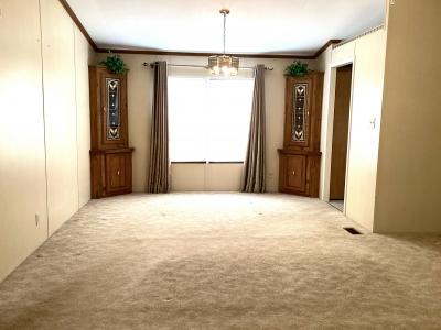 Photo 3 of 18 of home located at 49472 Wisteria Court Shelby Township, MI 48315
