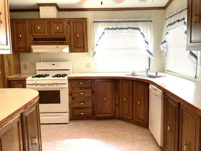 Photo 5 of 18 of home located at 49472 Wisteria Court Shelby Township, MI 48315