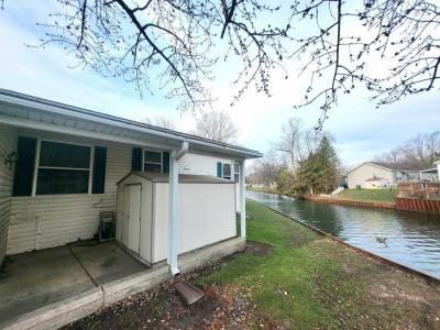 Photo 5 of 20 of home located at 212 Big Peninsula Elgin, IL 60123