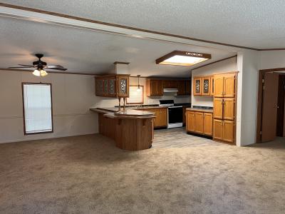 Photo 4 of 5 of home located at 420 East Aberdeen Drive Holland, OH 43528