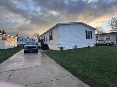 Photo 2 of 23 of home located at 3703 Bentwood Circle West White Lake, MI 48383