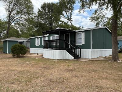 Photo 2 of 34 of home located at 1403 Darold Dr. #Dd1403 Del Valle, TX 78617